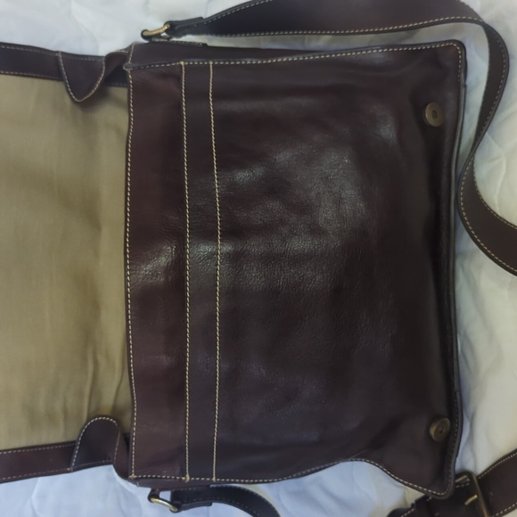 Cole Haan Vintage Messenger Bag (Like New) - Picture 7 of 13